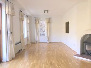 Photo 19- click for photo gallery